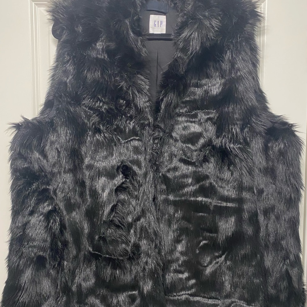 GAP Luxe Black Faux Fur Vest XXL